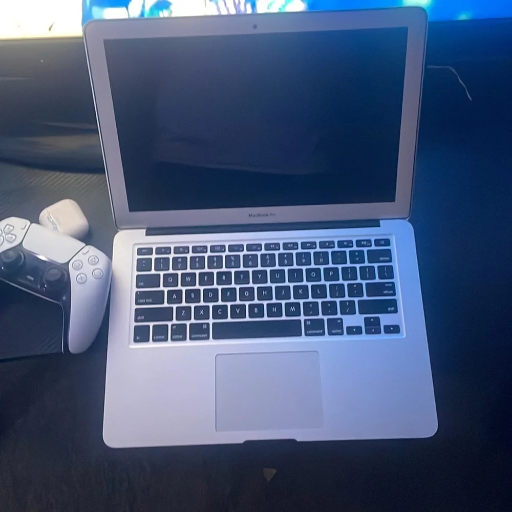MacBook Air (2017)